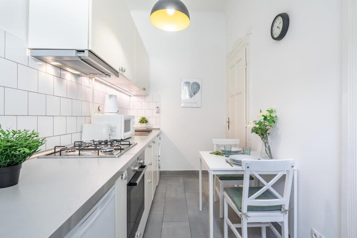 Lovely & Cozy Home With A C Budapest Esterno foto
