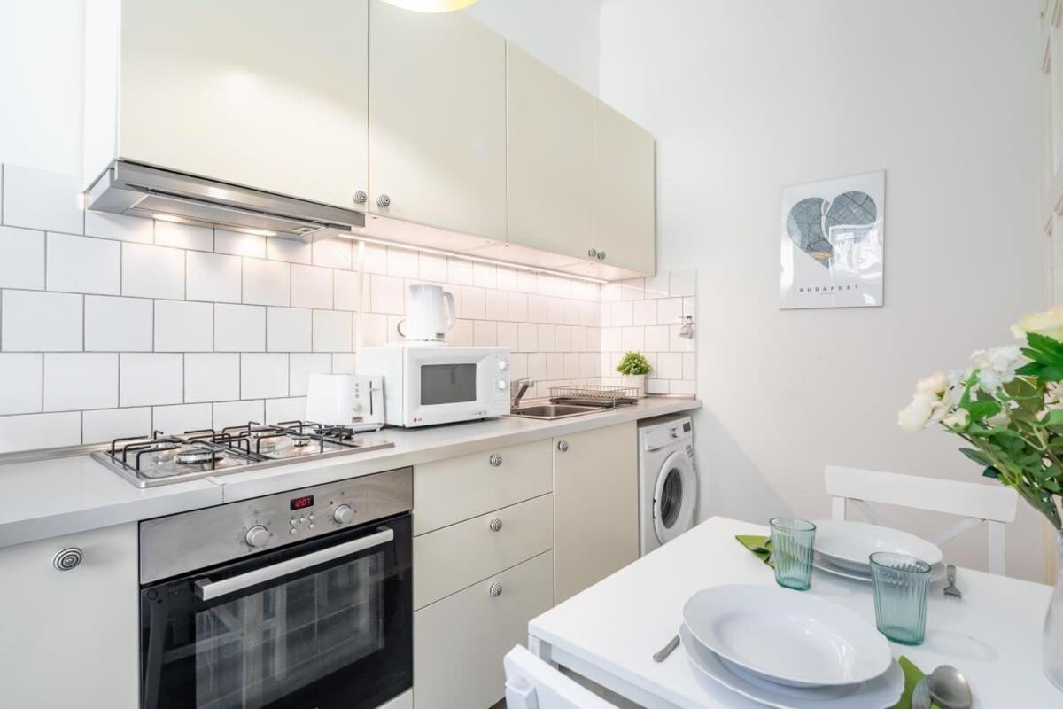 Lovely & Cozy Home With A C Budapest Esterno foto